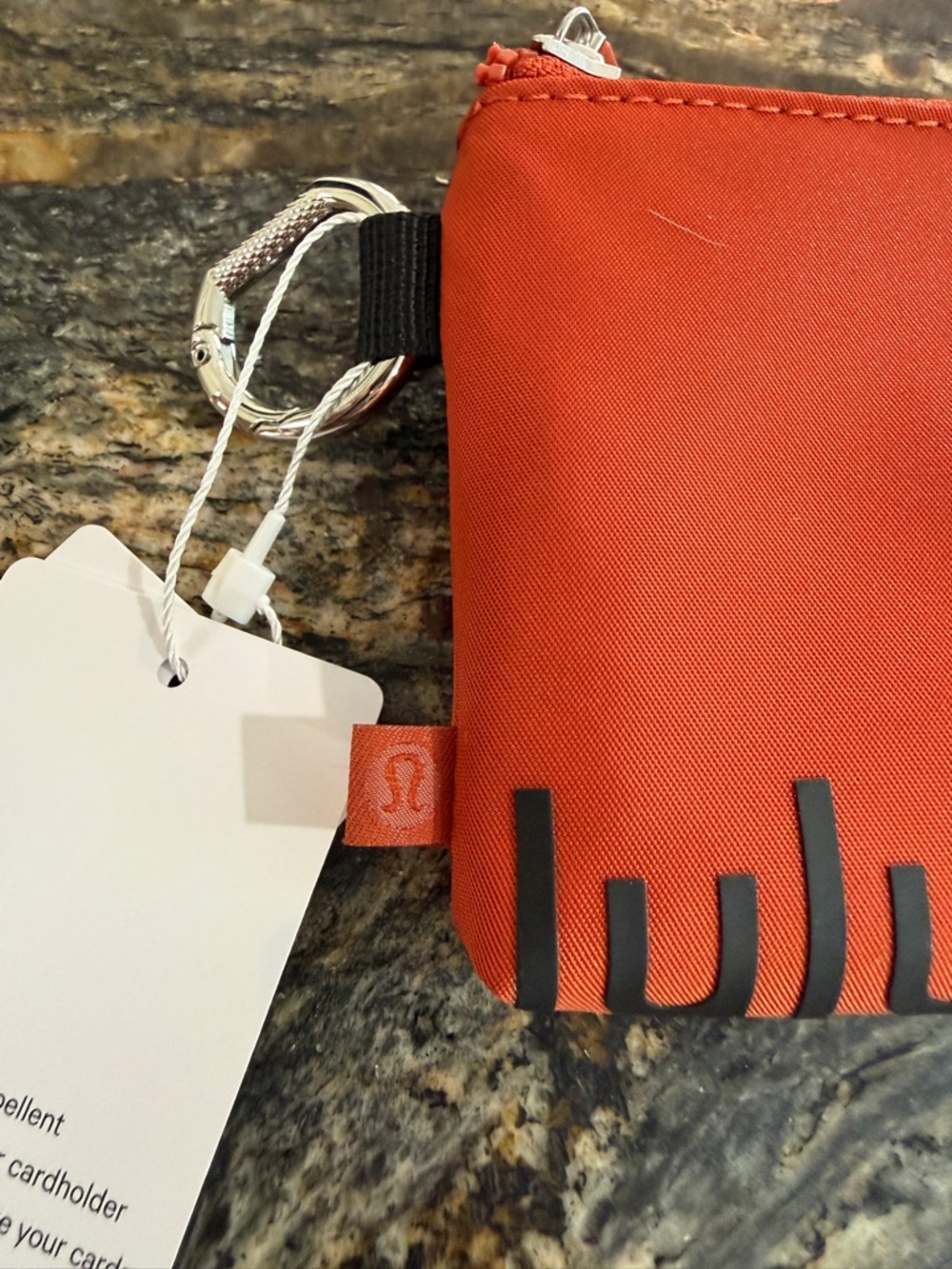 NWT Lululemon Clippable Card Pouch Orange Zip Wallet Keychain Clip Travel - Picture 14 of 15
